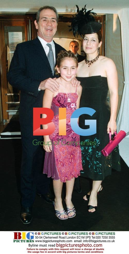 Tommy Lee Jones Attends 'MIB II' Paris Premiere