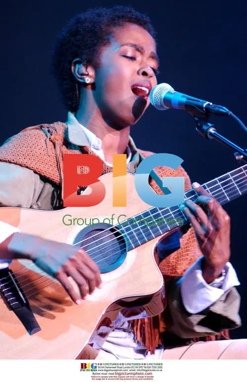 Lauryn Hill at Smokin' Grooves Tour 2002