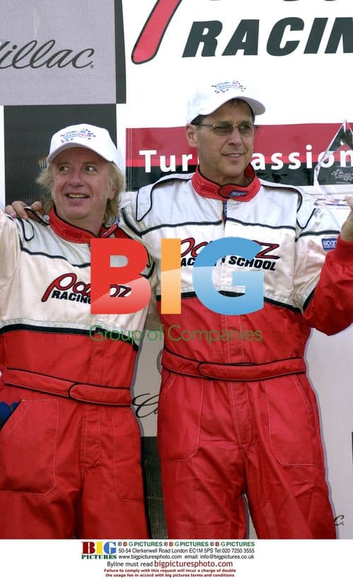 Aerosmith's Brad Whitford Receives Award