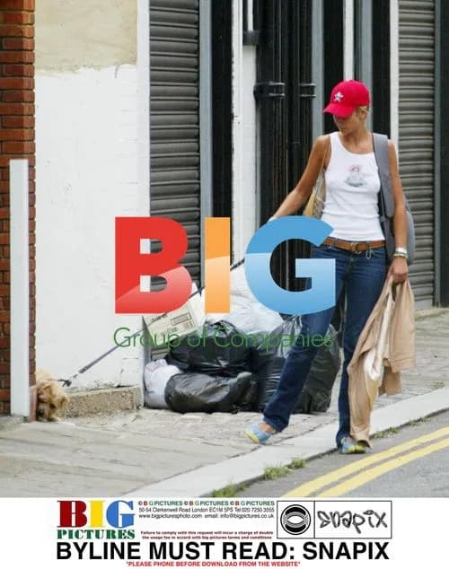 Lady Victoria Hervey Refuses to Clean Up After Dog