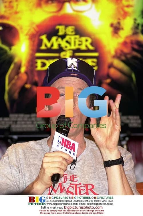 Dana Carvey at NBA Store promoting "Master of Disguise"
