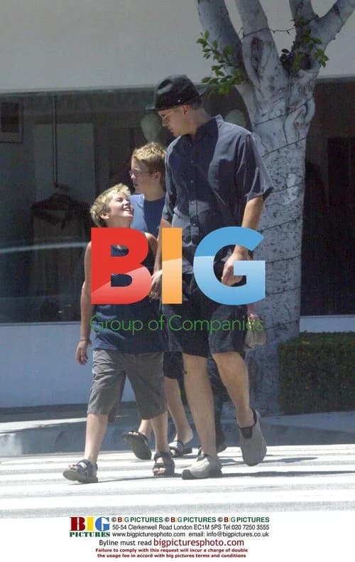 Susan Sarandon and Tim Robbins with family in Santa Monica