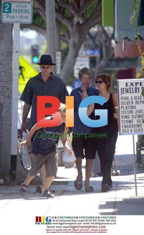 Susan Sarandon and family enjoy day out