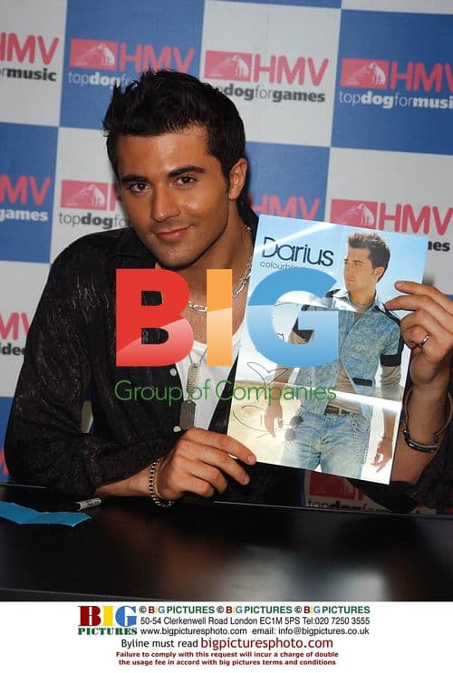 Darius Promotes New Single at HMV