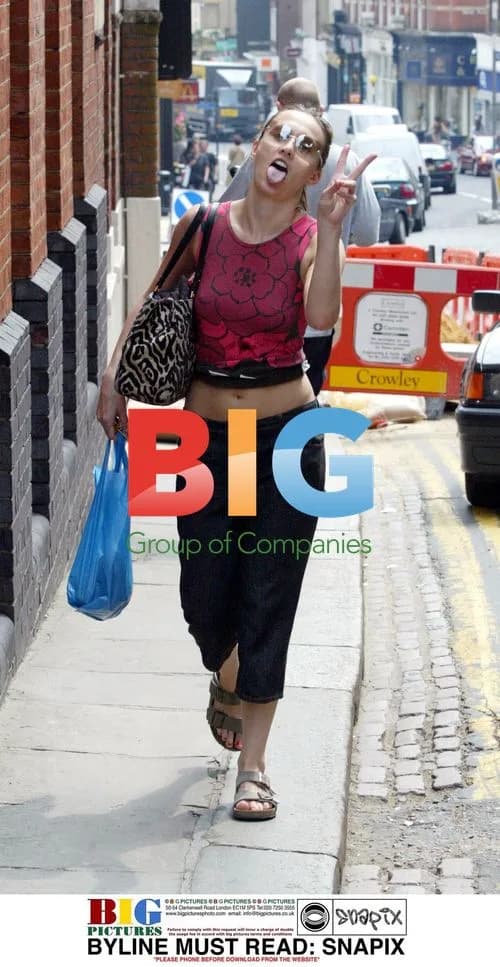 Jayne Middlemiss Shopping in North London