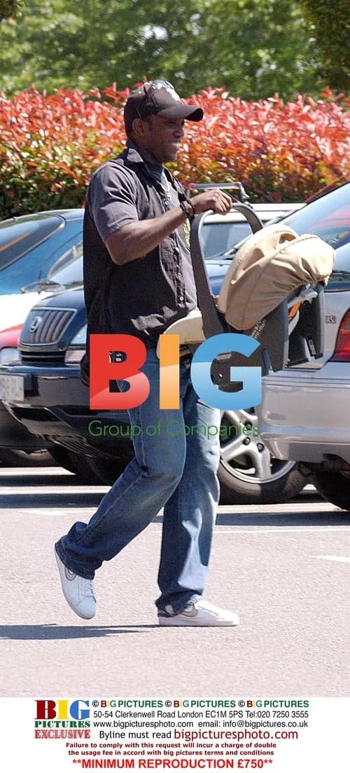 Jordan Spotted with Son and Father