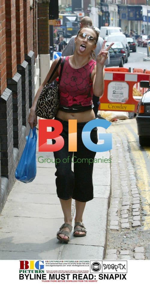 TV Presenter Jayne Middlemiss Shopping in North London