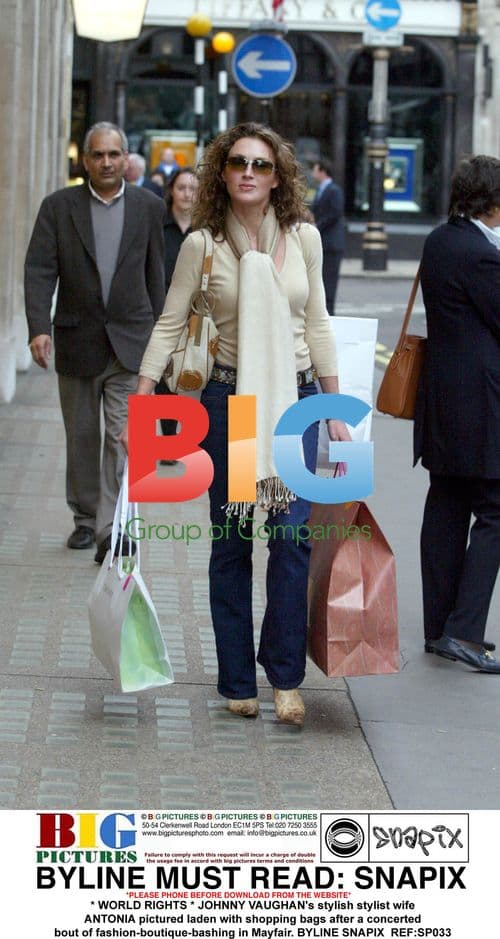 JOHNNY VAUGHAN's Stylist Wife ANTONIA Shopping in Mayfair