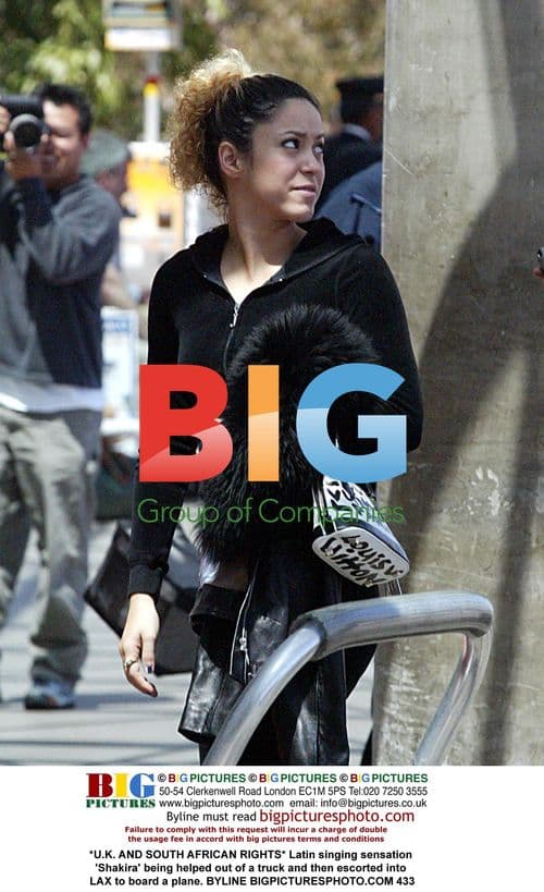 Shakira arrives at LAX