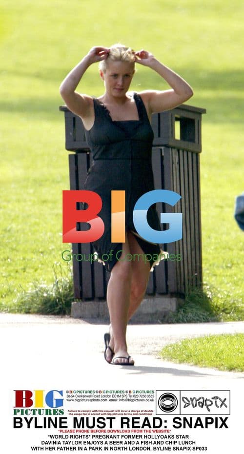 Davinia Taylor Enjoys Lunch with Father