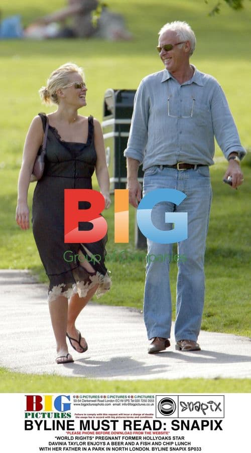 Pregnant Davinia Taylor Enjoys Lunch with Father in London