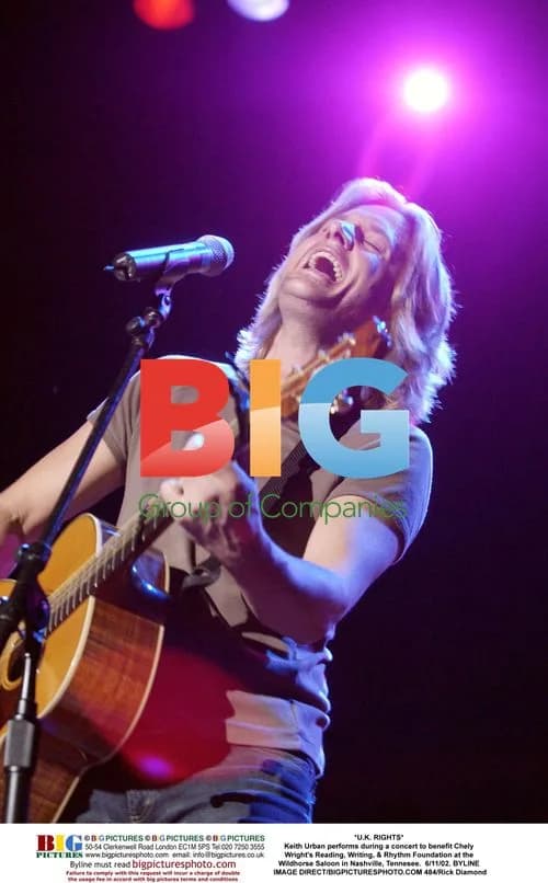 Keith Urban Performs Charity Concert