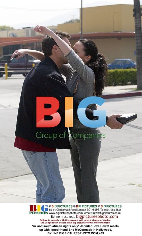 Jennifer Love Hewitt meets Eric McCormack in Hollywood