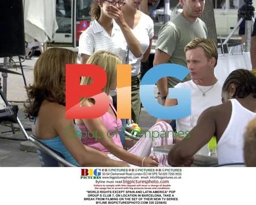 S Club 7 on Set in Barcelona
