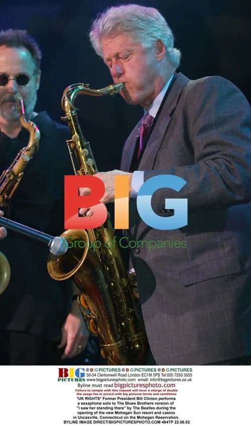 Bill Clinton plays sax at Mohegan Sun opening