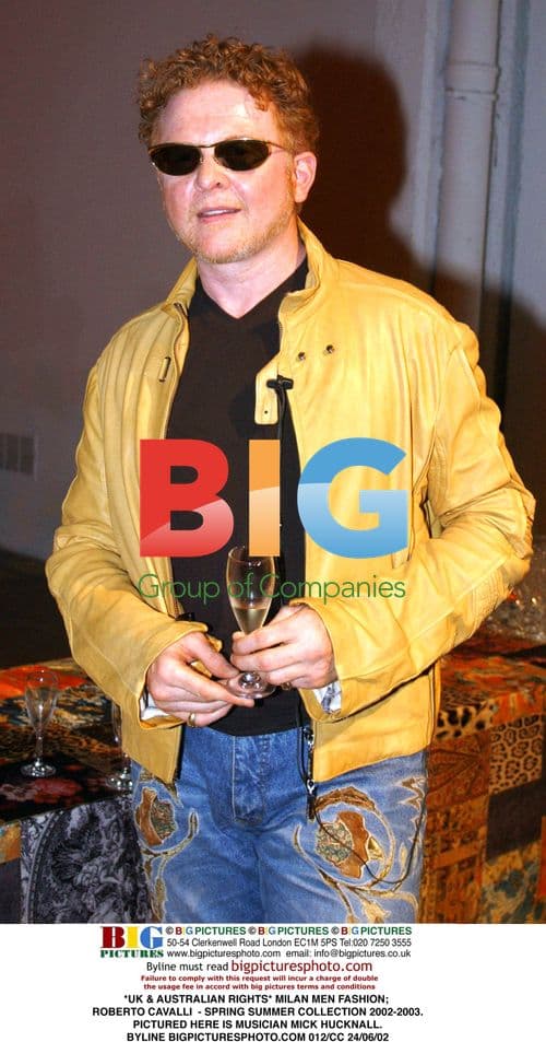 Mick Hucknall at Roberto Cavalli 2002
