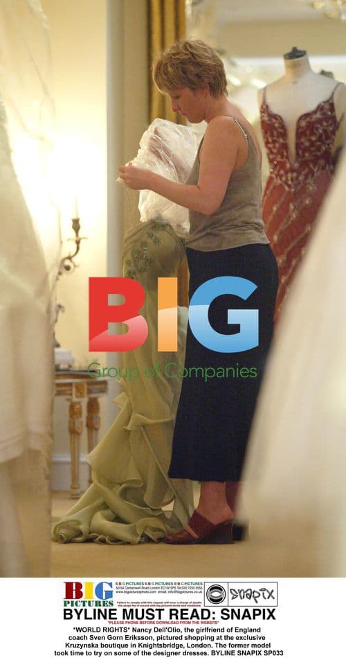 Nancy Dell'Olio Shopping at Kruzynska Boutique