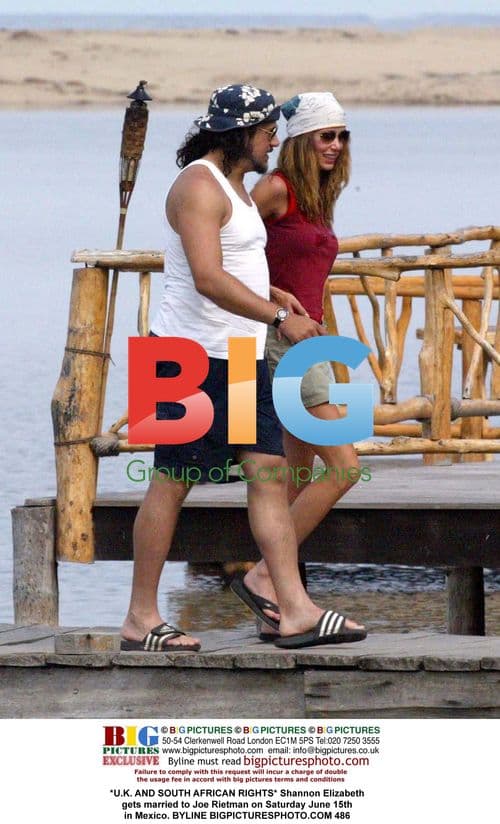 Shannon Elizabeth Marries Joe Rietman in Mexico