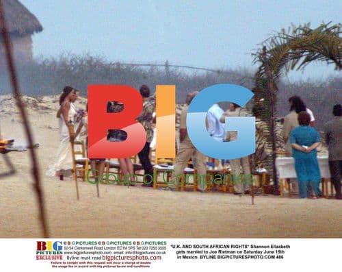 Shannon Elizabeth Marries Joe Rietman in Mexico