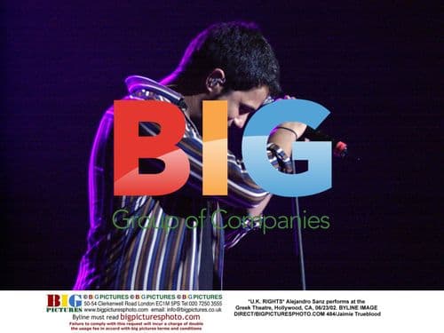 Alejandro Sanz Performs at Greek Theatre