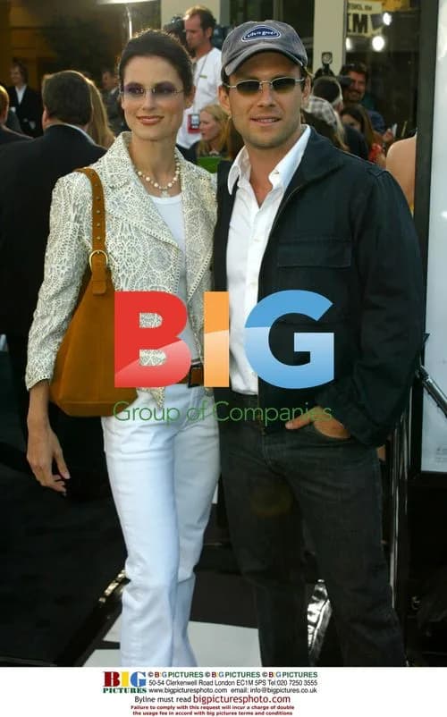 Christian Slater and wife Ryan Hadden at 'Men In Black 2' Premiere