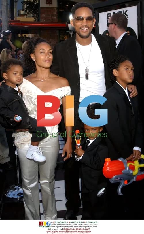 The Smith Family Arrives at Men in Black II Premiere