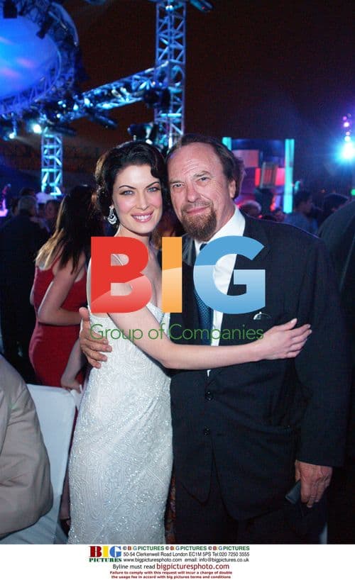 Lara Flynn Boyle and Rip Torn at Men In Black II Premiere