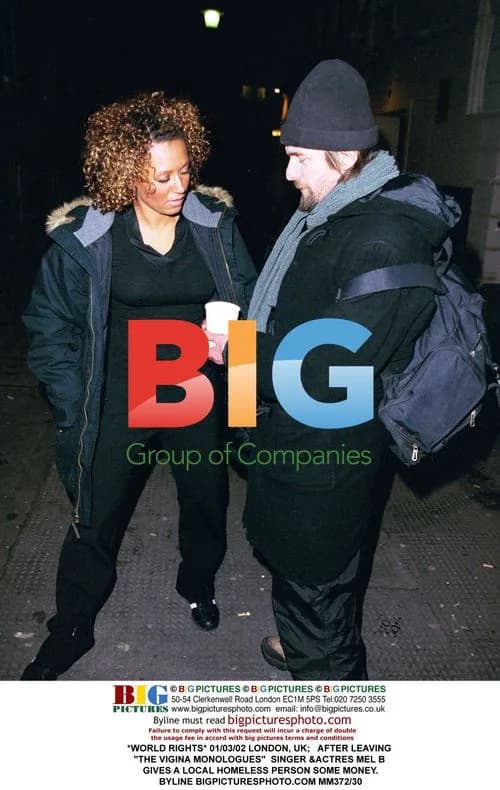 Mel B gives money to homeless in London
