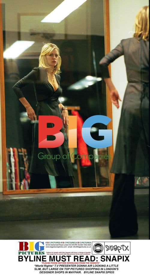 Donna Air Shopping in London