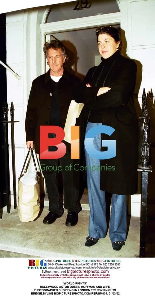 Dustin Hoffman and Wife Shopping in London