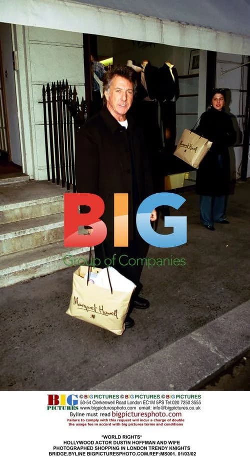 Dustin Hoffman and wife shopping in London