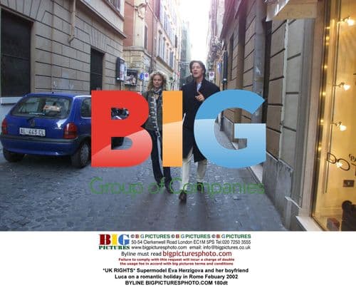 Supermodel Eva Herzigova on holiday in Rome