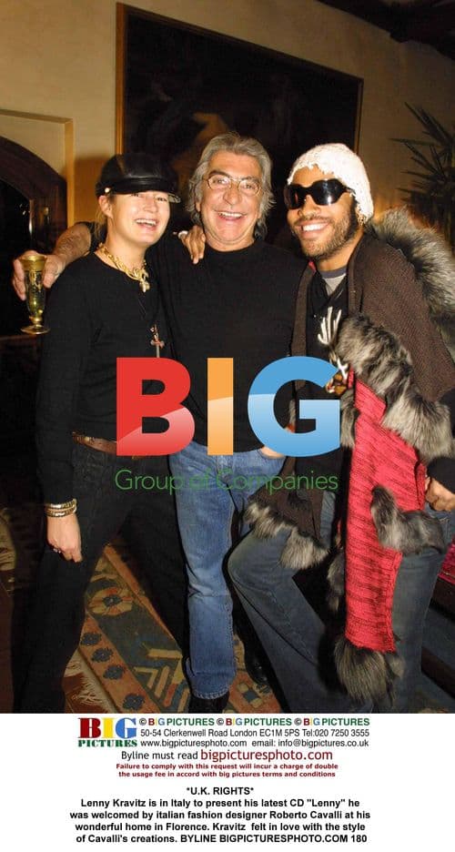 Lenny Kravitz presents new CD in Italy