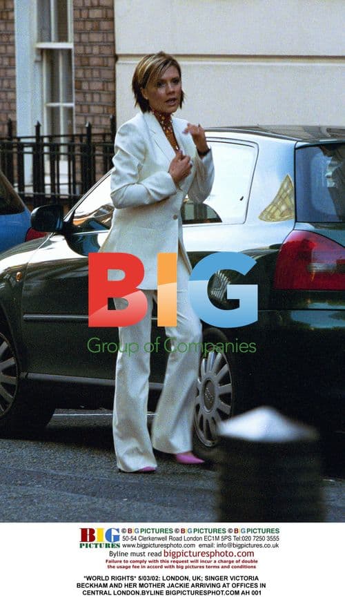 Victoria Beckham Heading to Recording Studio