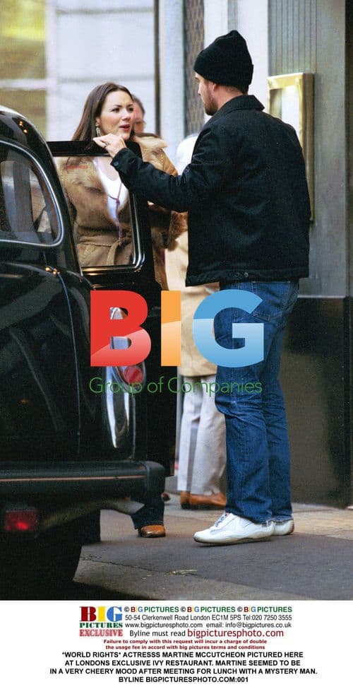 Martine McCutcheon Spotted at Ivy Restaurant