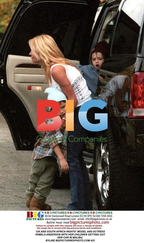 Pamela Anderson with children in Malibu