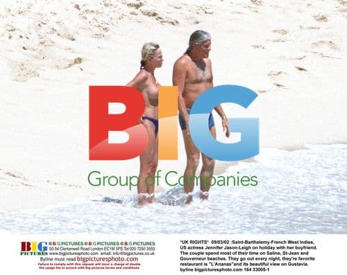 Jennifer Jason-Leigh on holiday in St-Barthelemy