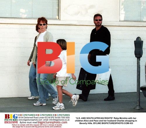 Reba Mcintire Family Shopping in Beverly Hills