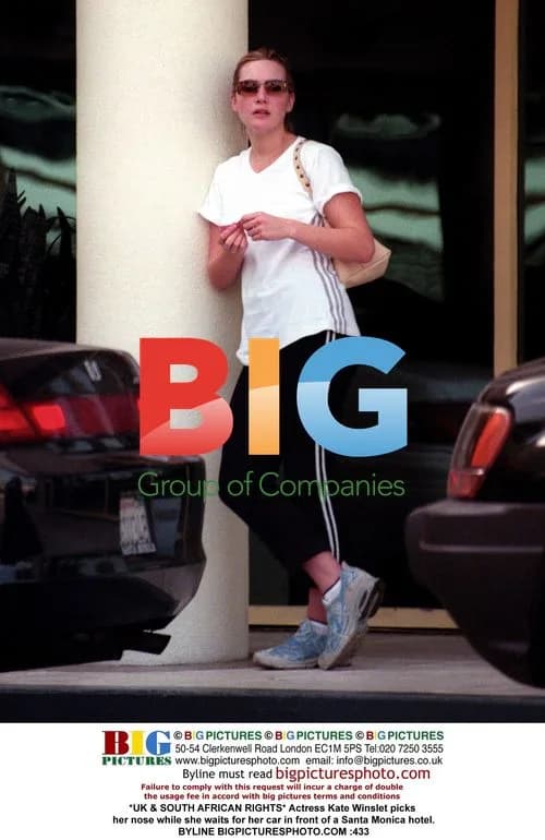 Kate Winslet picks her nose in Santa Monica
