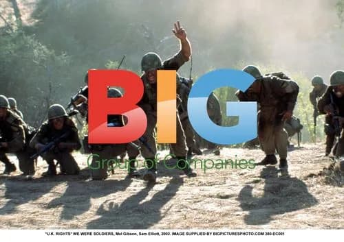 Mel Gibson and Sam Elliott in WE WERE SOLDIERS