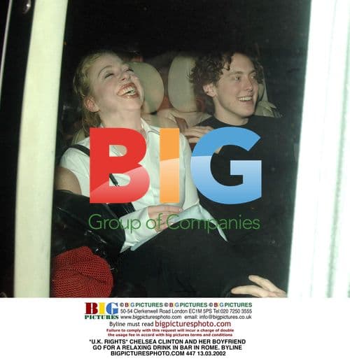 Chelsea Clinton and Boyfriend Relax in Rome Bar