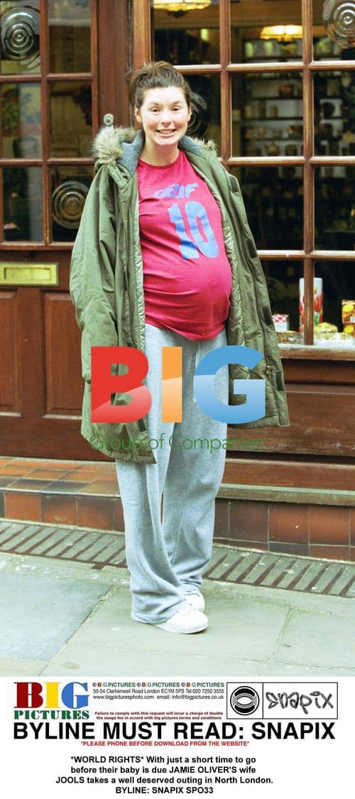 Jools Oliver Takes Outing Before Baby Arrives