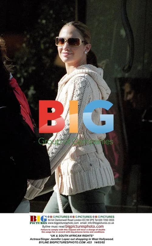 Jennifer Lopez Shopping in West Hollywood