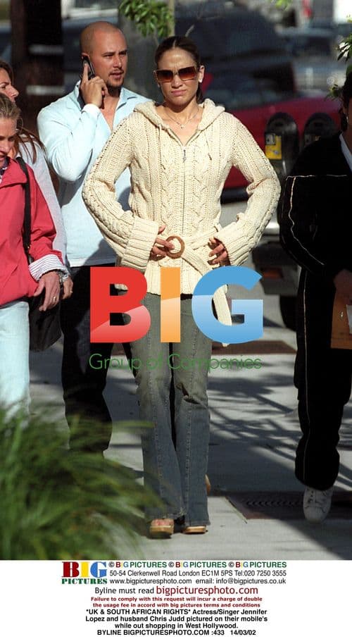 Jennifer Lopez and Chris Judd Out Shopping