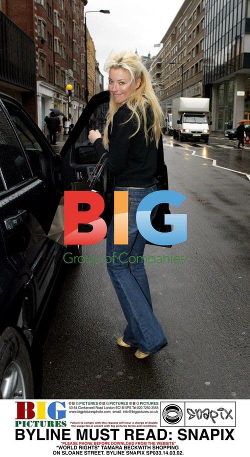 Tamara Beckwith Shopping on Sloane Street