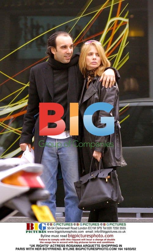 Rosanna Arquette Shopping in Paris