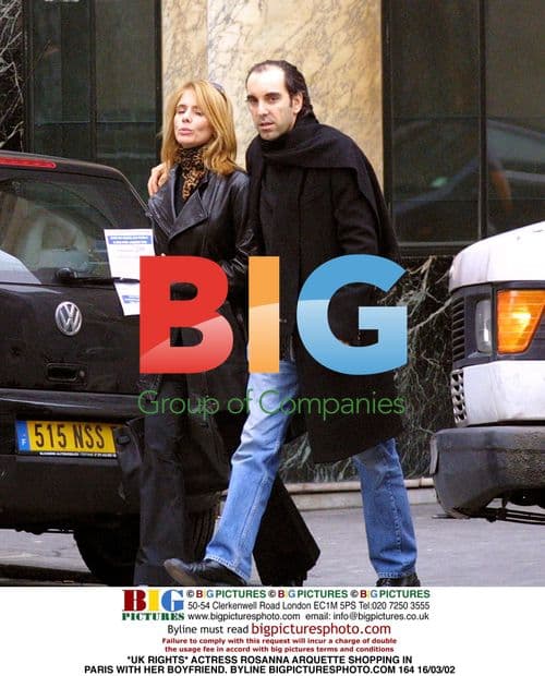 Rosanna Arquette Shopping in Paris