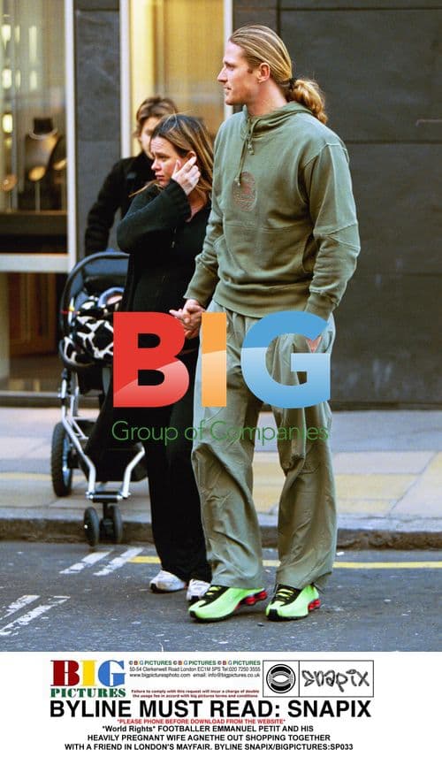 Emmanuel Petit and Pregnant Wife Shopping