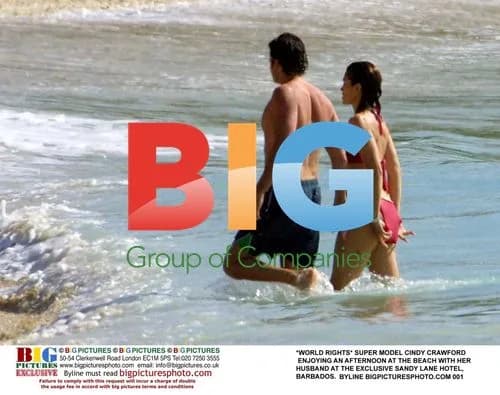 Cindy Crawford Relaxing at Barbados Beach