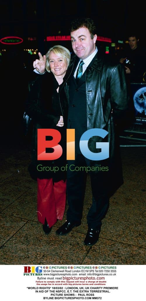 18/03/02 London Charity Premiere for E.T. The Extra Terrestrial